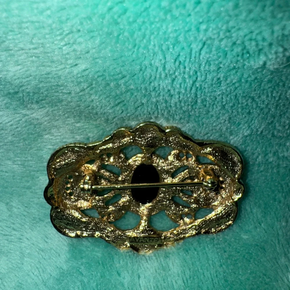 AVANTE Brooch. - Picture 4 of 5